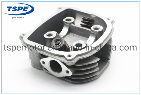 Motorcycle Engine Parts Motorcycle Cylinder Head for CS 125